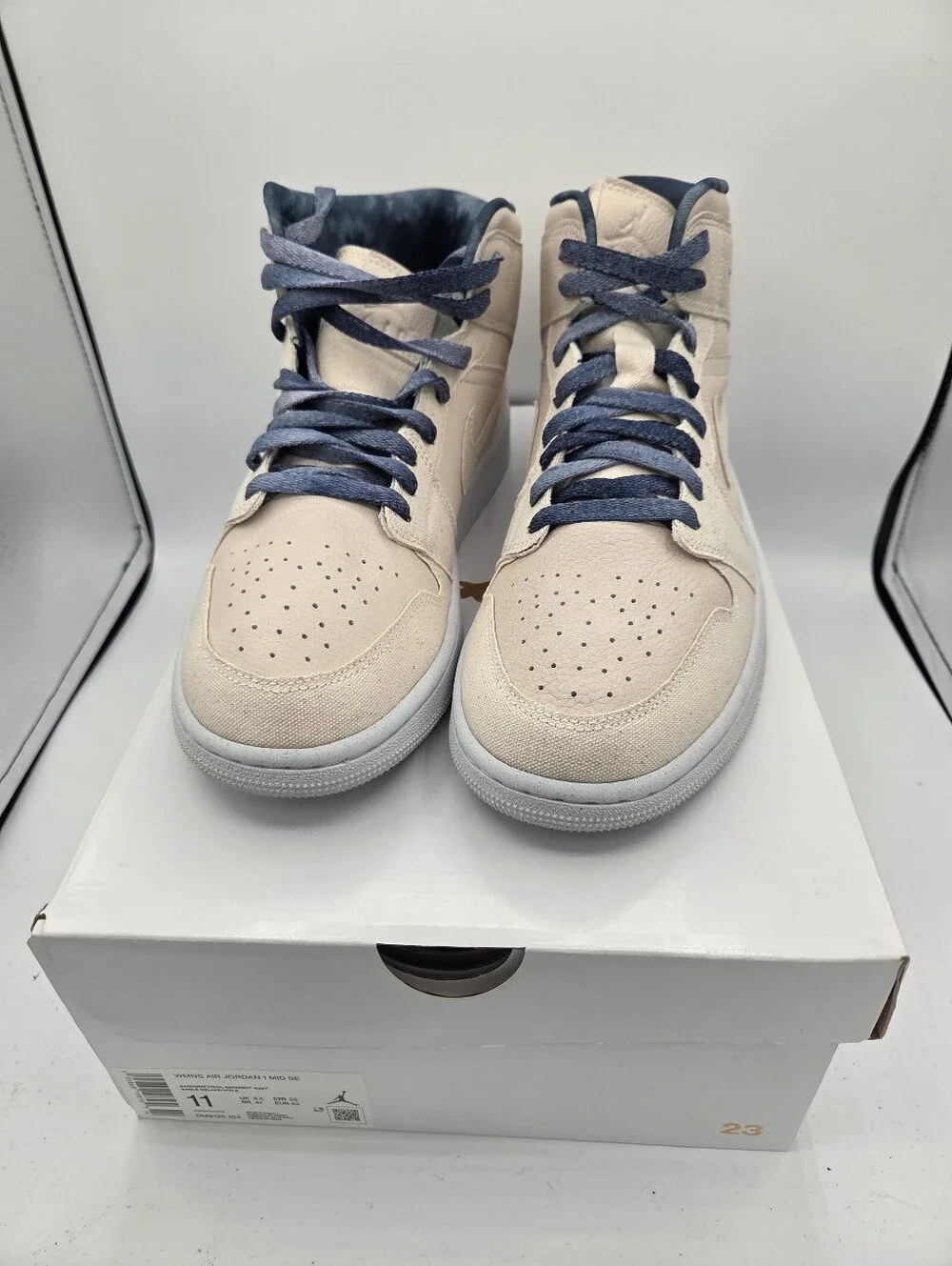 Nike Women's High-Top Sneakers in Beige and Navy